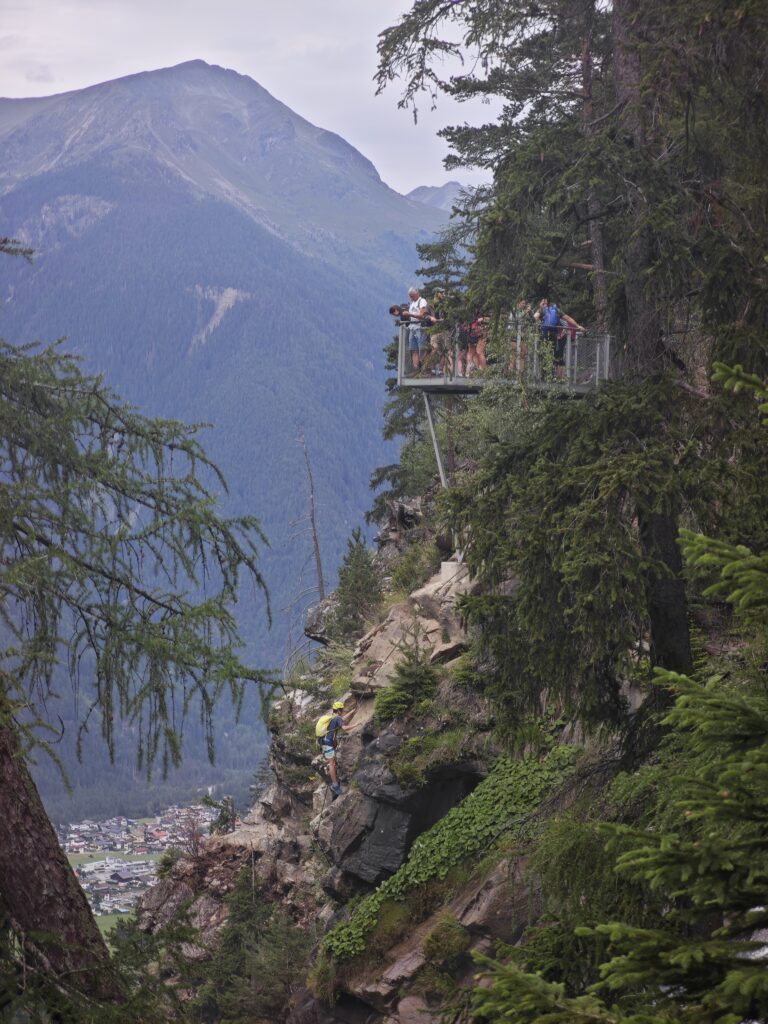 Der Stuibenfall Klettersteig endet bei der obersten Aussichtsplattform